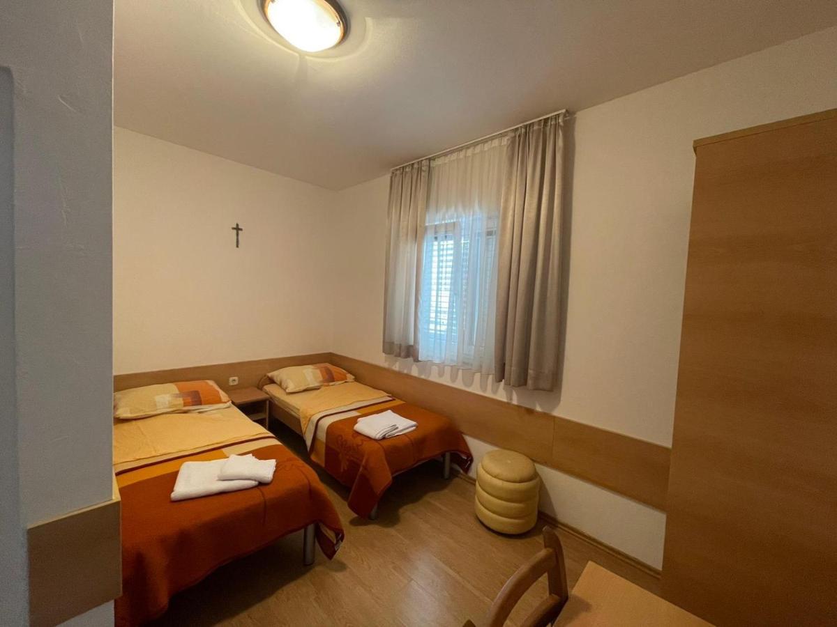 Maca I Ante Pavlovic Bed and Breakfast Međugorje Buitenkant foto